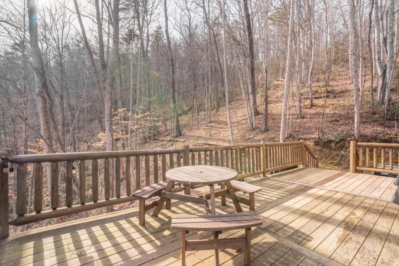 Moonshine Ridge Cabin With Hot Tub And Fire Pit Pigeon Forge Bagian luar foto