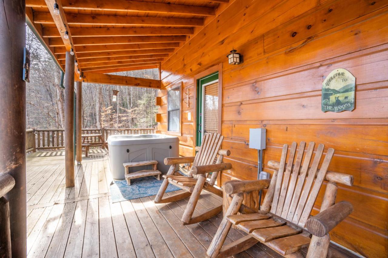 Moonshine Ridge Cabin With Hot Tub And Fire Pit Pigeon Forge Bagian luar foto