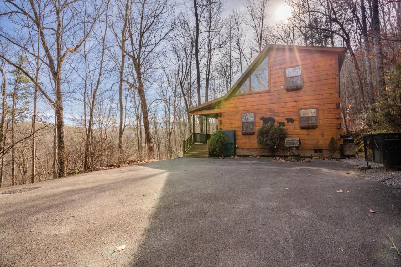 Moonshine Ridge Cabin With Hot Tub And Fire Pit Pigeon Forge Bagian luar foto