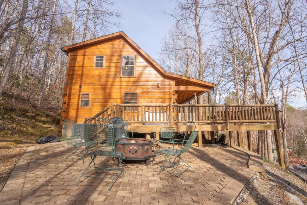 Moonshine Ridge Cabin With Hot Tub And Fire Pit Pigeon Forge Bagian luar foto